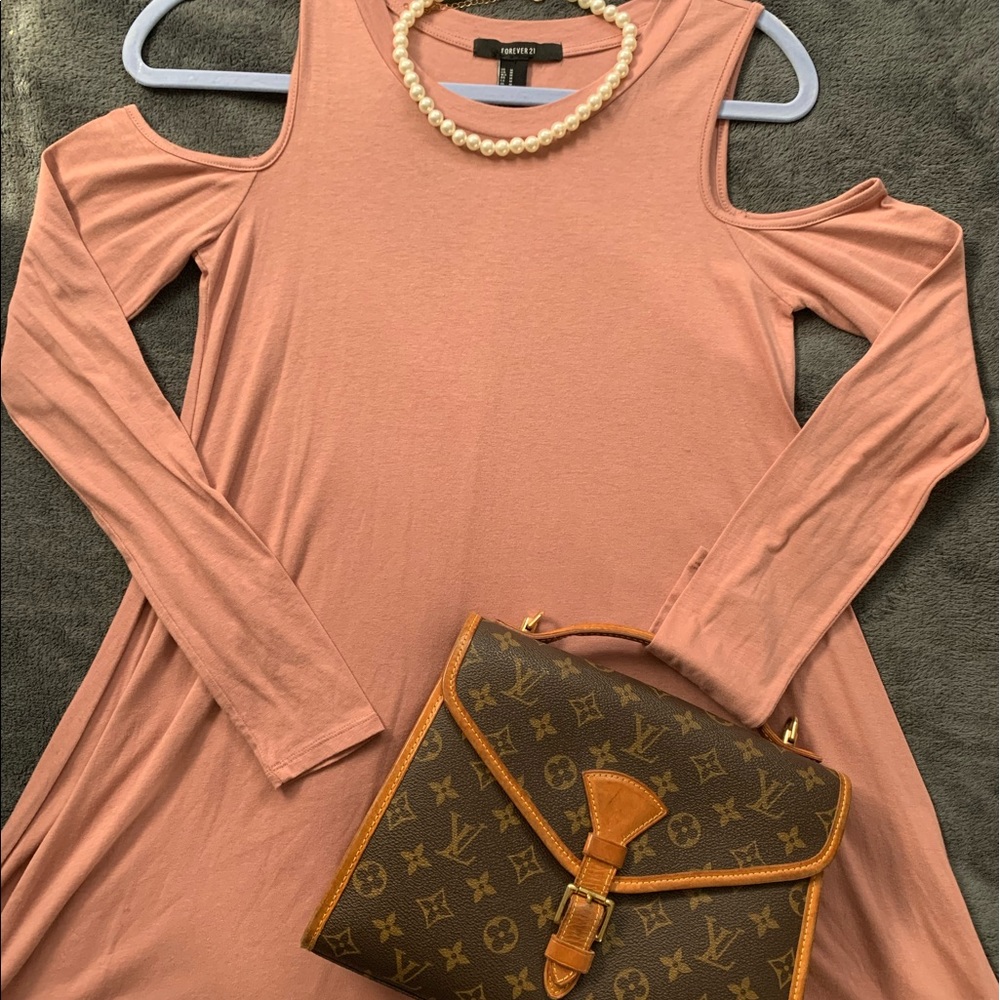 Off shoulder T-shirt dress